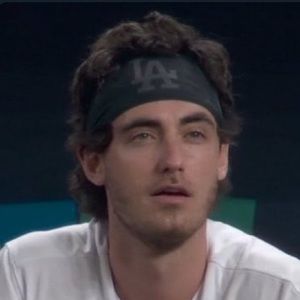 Meet your Posher, Easton